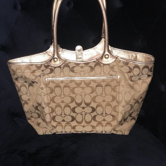 Beautiful and Flirty Authentic Coach Purse! - Picture 11 of 13